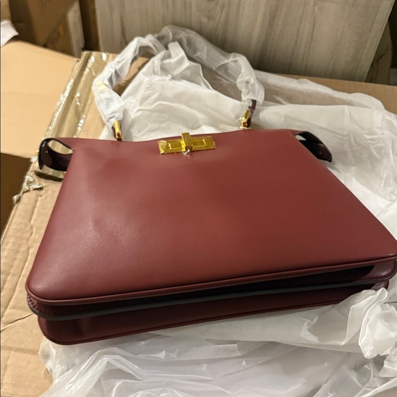 Elegant Burgundy peekaboo genuine Leather Handbag NEW - Picture 8 of 13